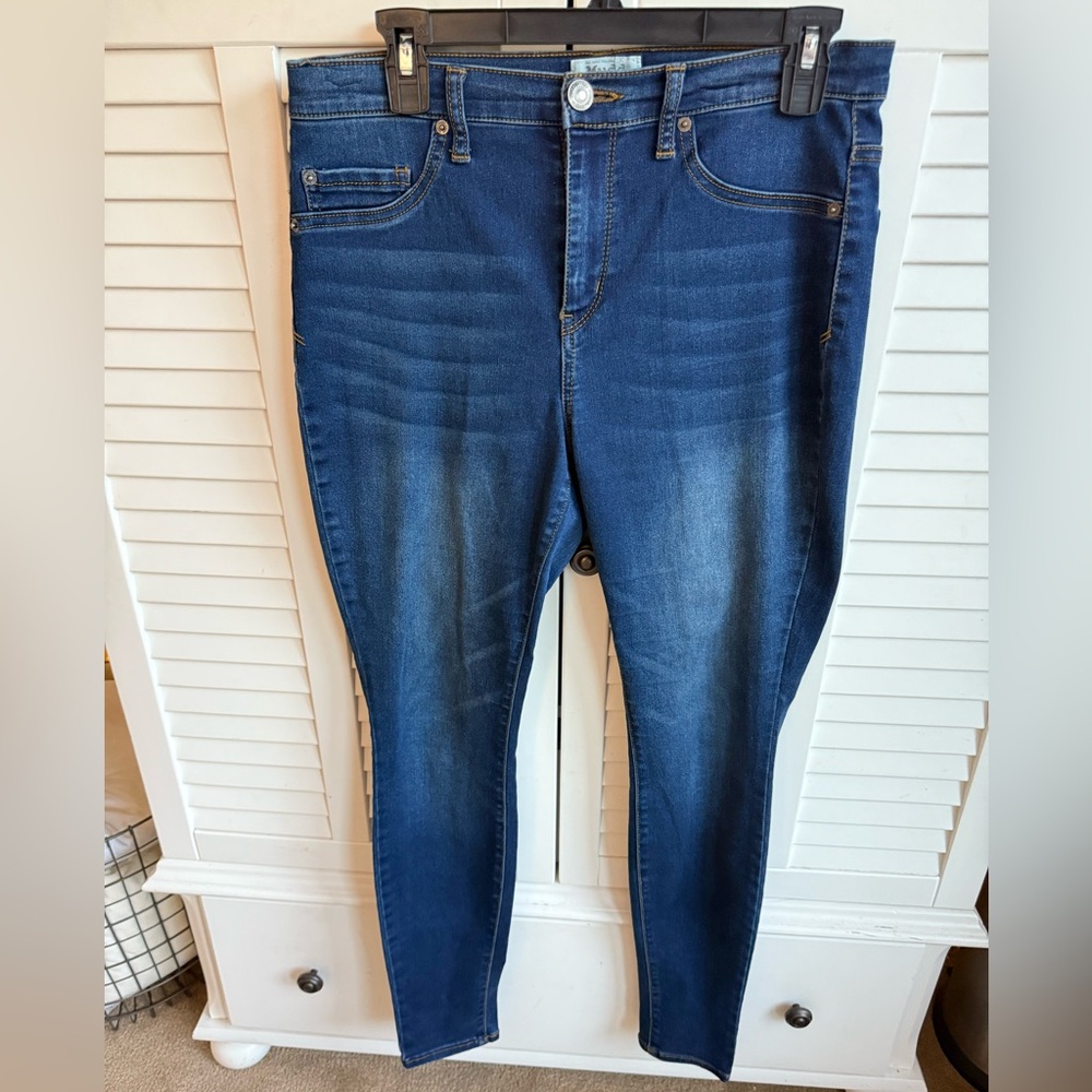 Mudd Women's Blue Super High Rise Jegging